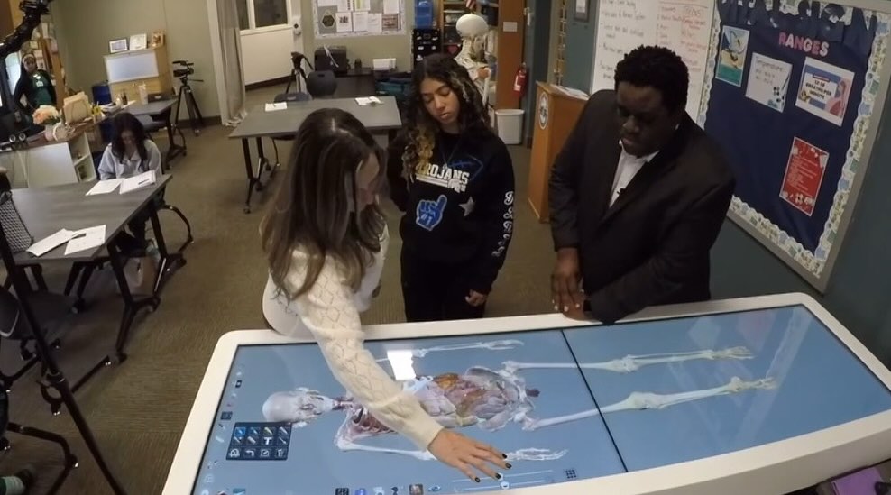 Mrs. Stankiewicz teaches on Anatomage table